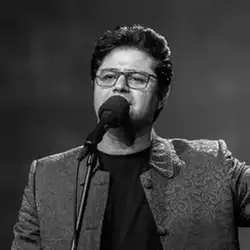 دانلود آهنگ حجت اشرف زاده ای ماه من همراه من دورت بگردم حجت اشرف زاده ای ماه من همراه من دورت بگردم