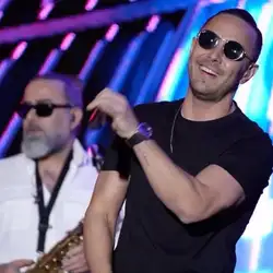 دانلود آهنگ ناصر زینعلی دوست دارم ناصر زینعلی دوست دارم