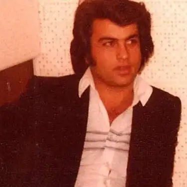 دانلود آهنگ امیر شاملو قد رعنا داری تو رخ زیبا داری تو از امیر شاملو قد رعنا داری تو رخ زیبا داری تو از