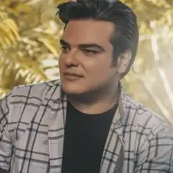 دانلود آهنگ احمد فیلی یه طرف من یه طرف تو احمد فیلی یه طرف من یه طرف تو