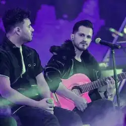 دانلود آهنگ امو بند دارم هواتو نمیگیره هیشکی جاتو امو بند دارم هواتو نمیگیره هیشکی جاتو