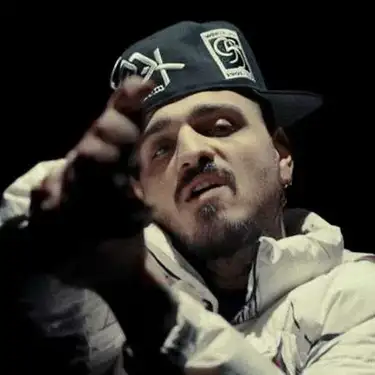 دانلود آهنگ حسین تی ام خواب عمیق حسین تی ام خواب عمیق