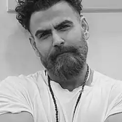 دانلود آهنگ معین زد تو شدی قشنگ تر از پریا معین زد تو شدی قشنگ تر از پریا