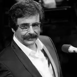 دانلود آهنگ علیرضا افتخاری تن زخم یه قناری توی کابوسی که مرده علیرضا افتخاری تن زخم یه قناری توی کابوسی که مرده