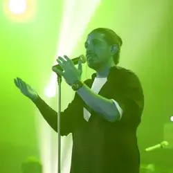 دانلود آهنگ کسری زاهدی دل دل نکن کسری زاهدی دل دل نکن