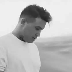 دانلود آهنگ علی احمدیانی قشنگ بی دس خوش ایول علی احمدیانی قشنگ بی دس خوش ایول