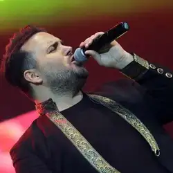 دانلود آهنگ علی عبدالمالکی اگه حسودا بزارن میبرمت یه جایی علی عبدالمالکی اگه حسودا بزارن میبرمت یه جایی